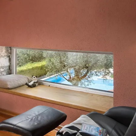 Nice Home In Matohanci With Jacuzzi *